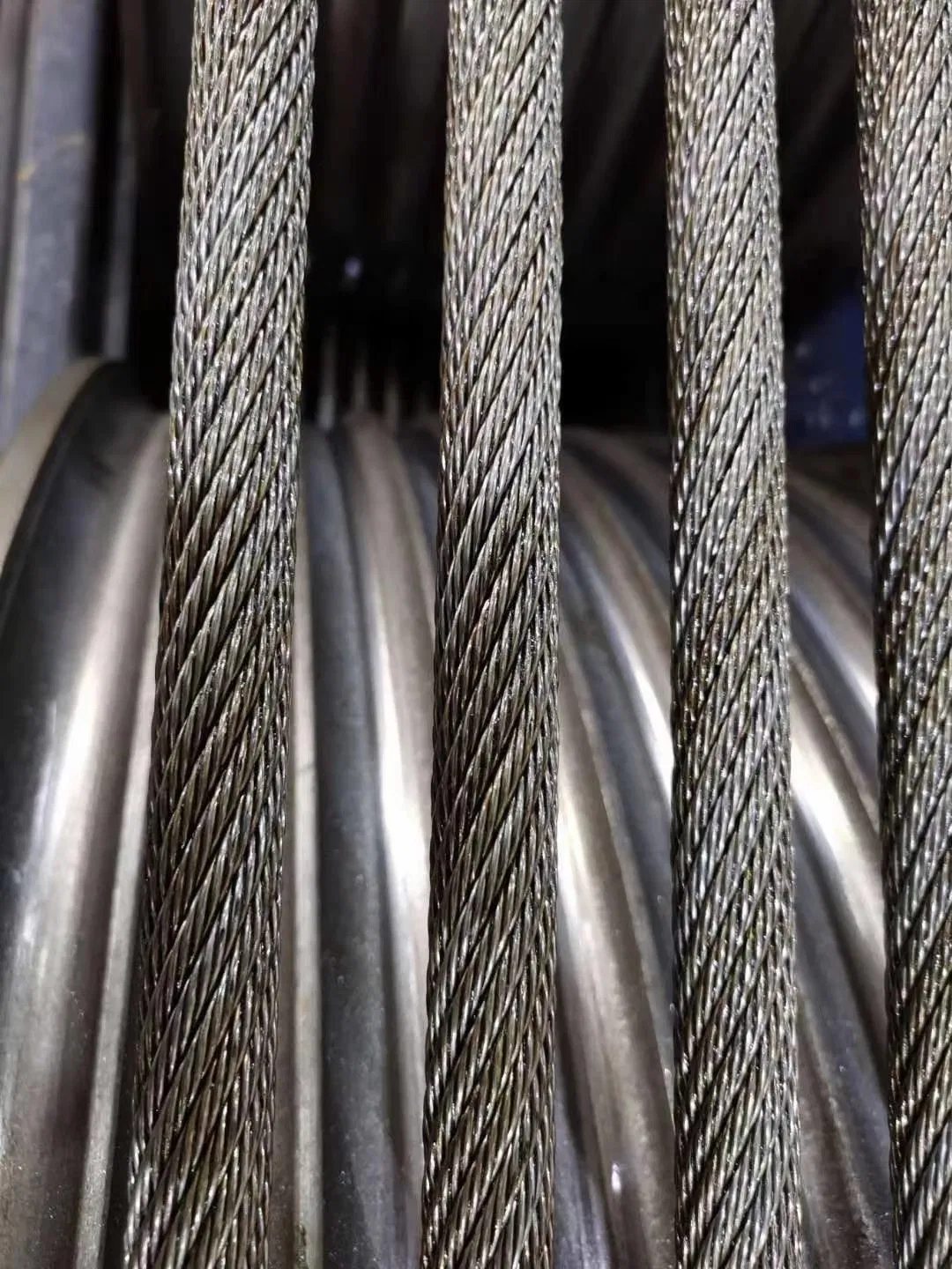 cáp thép chống xoắn 19x7